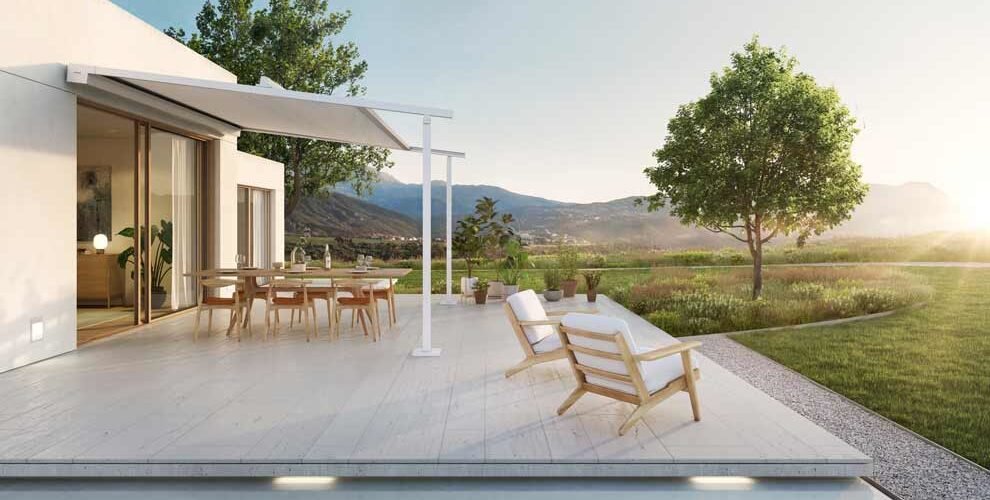 Modernes Einfamilienhaus mit Terrasse und Markise